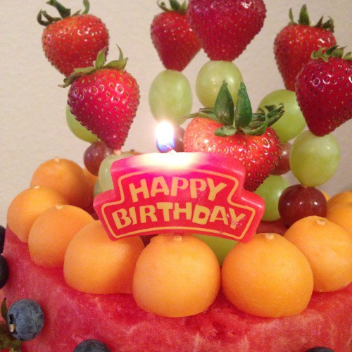 fruit birthday cake