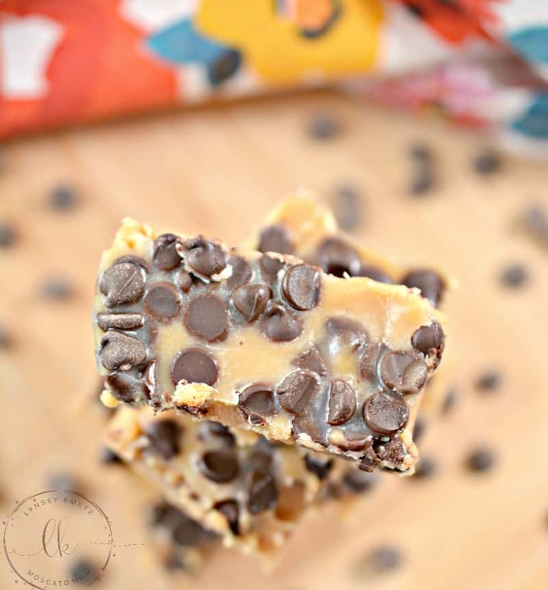 keto peanut butter fudge with chocolate chips